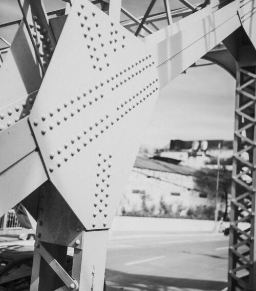 constructora-de-puentes-portada-v-002